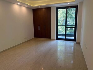 Room in 4 BHK Builder Floor at Greater Kailash I – for Rent