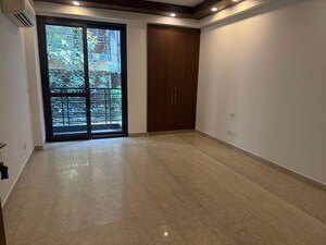 Room in 4 BHK Builder Floor at Greater Kailash I – for Rent
