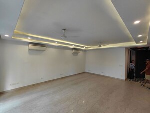 Room in 4 BHK Builder Floor at Greater Kailash I – for Rent