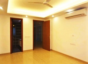 Room in 4 BHK Builder Floor at Greater Kailash I – for Rent