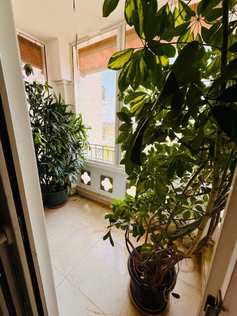 Balcony, mantri-espana 5 Bedroom 3600 Sq.Ft. Apartment In Outer Ring Road Bangalore 10372131