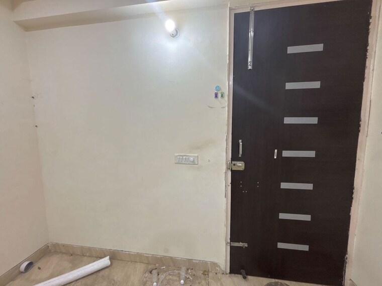 Room, gaur-city-2-14th-avenue 2 Bedroom 985 Sq.Ft. Apartment In Sector 16c Greater Noida Greater Noida 10372160