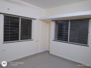 Room in 1 BHK Apartment at Giridhar Chandraneel Apartment, Bavdhan – for Rent