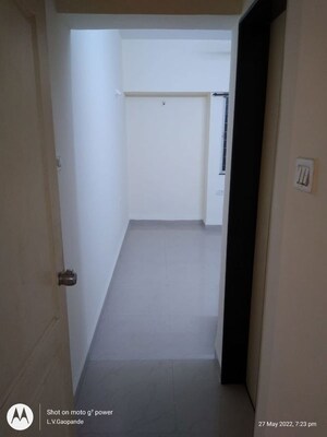 Room in 1 BHK Apartment at Giridhar Chandraneel Apartment, Bavdhan – for Rent