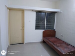 Room in 1 BHK Apartment at Giridhar Chandraneel Apartment, Bavdhan – for Rent