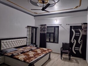 Bedroom in 2 BHK Apartment at Shivpur – for Rent