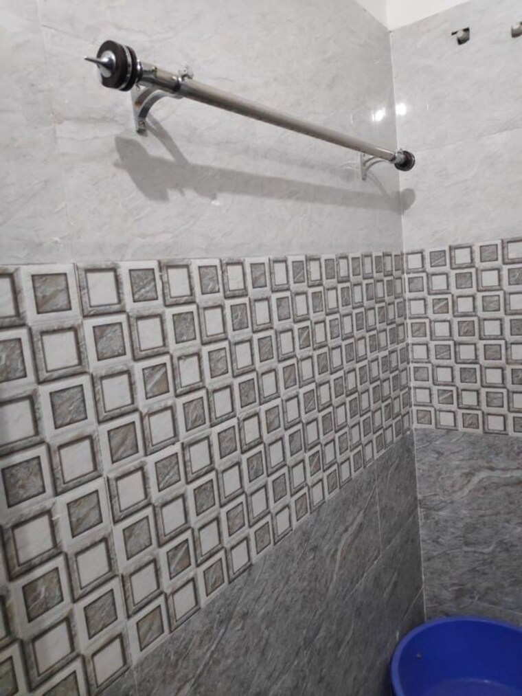 Bathroom, shivpur 2 Bedroom 1105 Sq.Ft. Apartment In Shivpur Varanasi 10372168