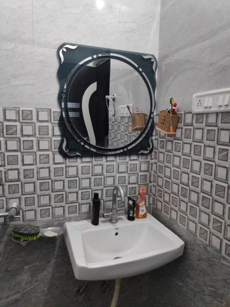 Bathroom, shivpur 2 Bedroom 1105 Sq.Ft. Apartment In Shivpur Varanasi 10372168