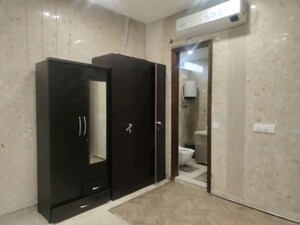 Room in 3 BHK Builder Floor at Sushant Lok I – for Rent