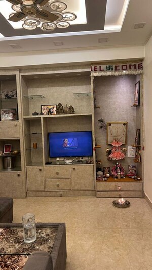 Furnished Amenities in 2 BHK Apartment at Shivpur – for Rent