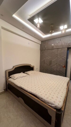 Bedroom in 2 BHK Apartment at Shivpur – for Rent