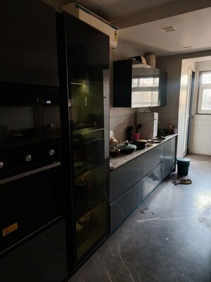 Kitchen in 4 BHK Builder Floor at Sector 27 – for Rent