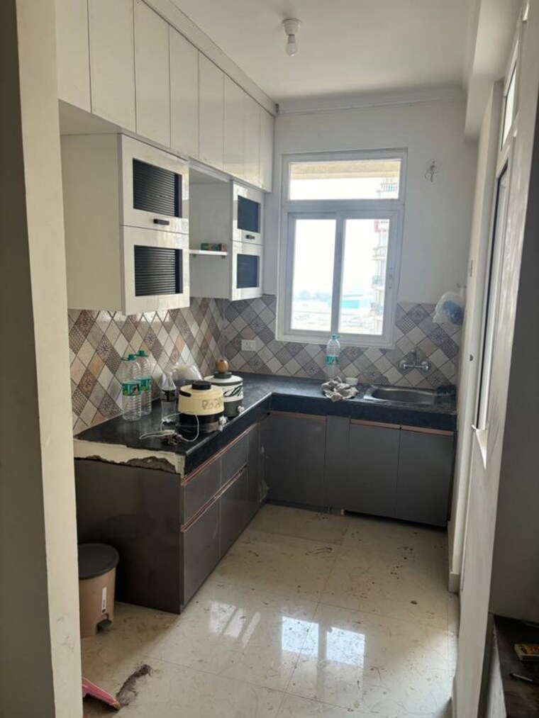 Kitchen, meenal-balmukund-residency 2 Bedroom 950 Sq.Ft. Apartment In Raj Nagar Extension Ghaziabad 10372200