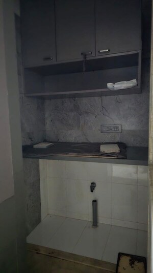 Furnished Amenities in 3 BHK Apartment at Nariman Point – for Rent