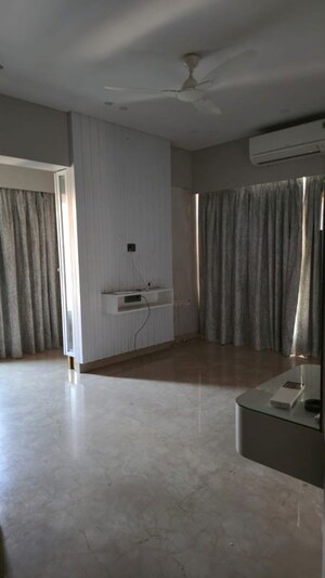Building Lobby in 3 BHK Apartment at Nariman Point – for Rent