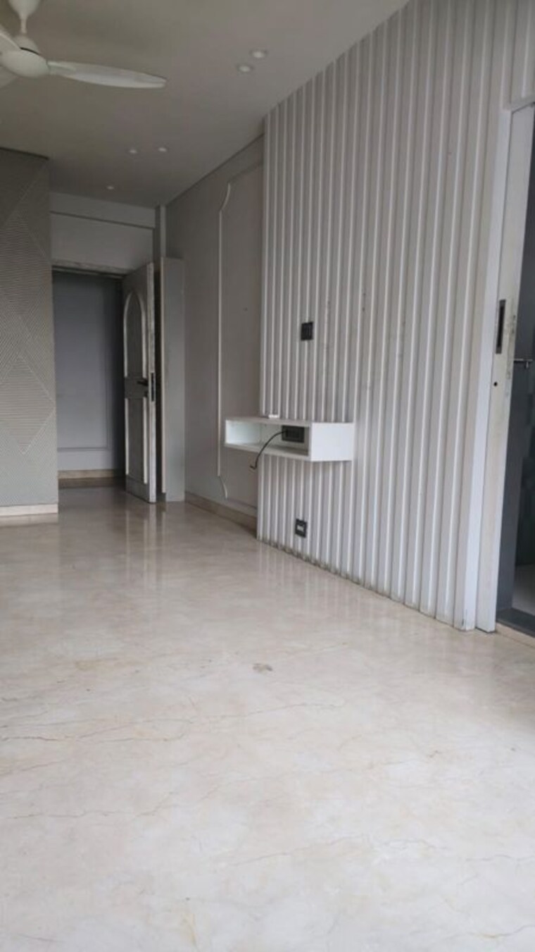 Room, nariman point 3 Bedroom 1300 Sq.Ft. Apartment In Nariman Point Mumbai 10372201
