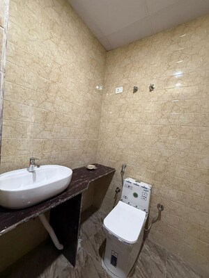 Bathroom in 2 BHK Builder Floor at Ardee City The Residency, Sector 52 – for Rent