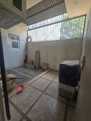 Bathroom in 1 BHK Builder Floor at Sushant Lok I – for Rent