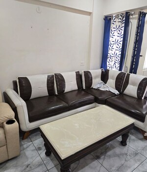 Team Area in 1 BHK Builder Floor at Kulhan – for Rent