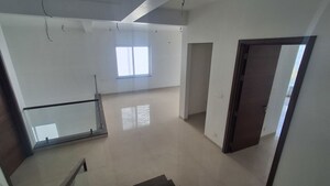 Room in 4 BHK Villa at Lakdi Ka Pul – for Sale