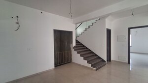 Room in 4 BHK Villa at Lakdi Ka Pul – for Sale