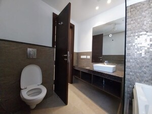 Bathroom in 3 BHK Builder Floor at Safdarjung Enclave – for Sale