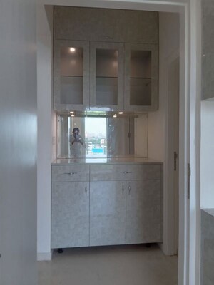 Room in 3 BHK Apartment at DLF The Skycourt, Sector 86 – for Sale