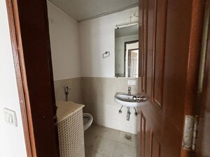Bathroom in 3 BHK Apartment at Jaypee Greens Pavilion Court, Sector 128 – for Rent