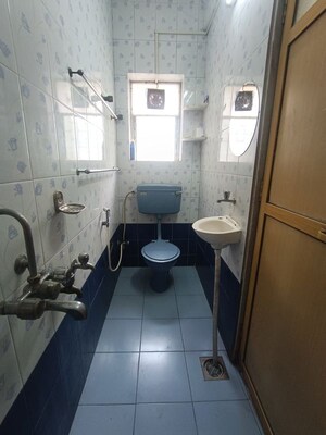 Team Area in 1 RK Apartment at Agnelo Apartment, Bandra West – for Rent