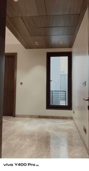 Room in 4 BHK Builder Floor at Chittaranjan Park – for Sale