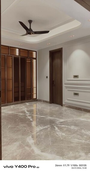 Room in 4 BHK Builder Floor at Chittaranjan Park – for Sale