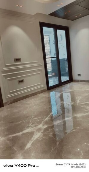 Room in 4 BHK Builder Floor at Chittaranjan Park – for Sale