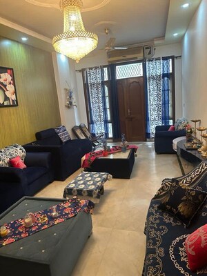 3 BHK Builder Floor For Rent in Kailash Colony