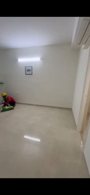 Room in 4 BHK Apartment at Sare Home, Sector 92 – for Sale