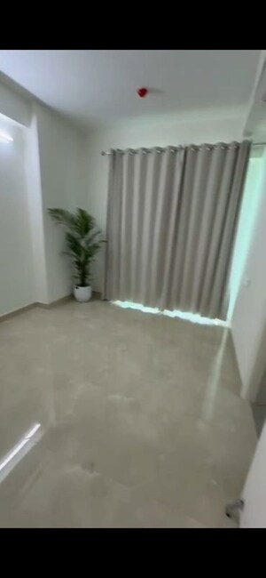 Room in 4 BHK Apartment at Sare Home, Sector 92 – for Sale