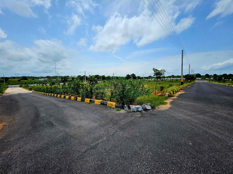 Garden, prakruti-golden-fortune  147 Sq.Yd. Plot In Kamsanpalle Hyderabad 10372304
