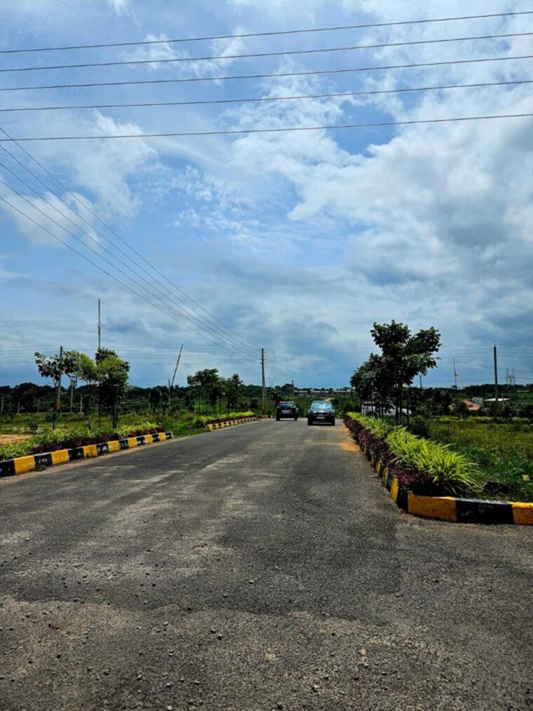 Garden, prakruti-golden-fortune  147 Sq.Yd. Plot In Kamsanpalle Hyderabad 10372304
