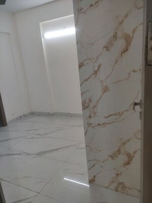 Room in 2.5 BHK Apartment at Smart World Gems, Sector 89 – for Rent