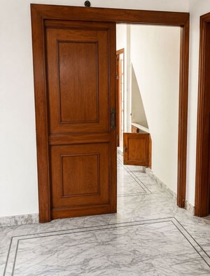 1 BHK Builder Floor For Sale in Rohini Sector 16