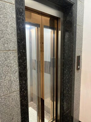 Building Lobby in 3 BHK Apartment at BPTP Amstoria, Sector 102 – for Sale