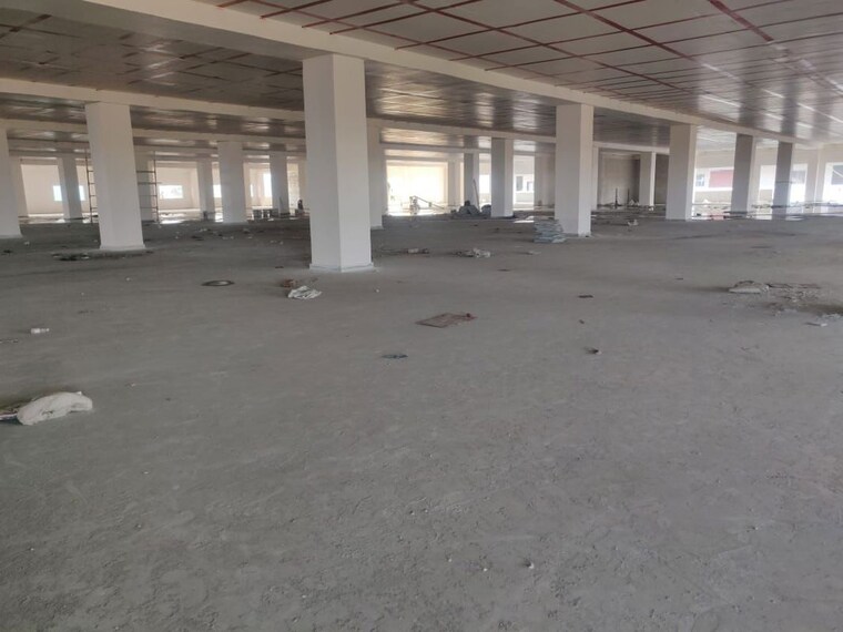  Parking, yewai Commercial Warehouse 20000 Sq.Ft. In Yewai Thane 10372328