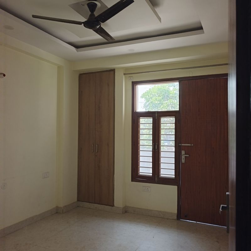 3 BHK Builder Floor For Sale in RPS Palm Drive