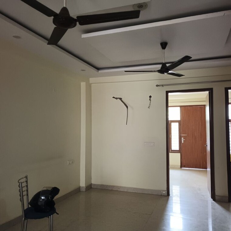 Living Room, rps-palm-drive 3 Bedroom 125 Sq.Yd. Builder Floor In Sector 88 Faridabad 10372322