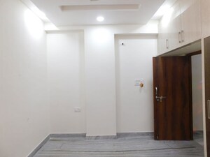 Room in 3 BHK Builder Floor at Miyapur – for Rent