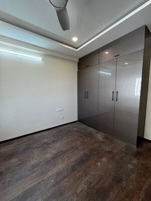 Room in 4 BHK Apartment at Prestige Ivy Leagu, Kondapur – for Rent