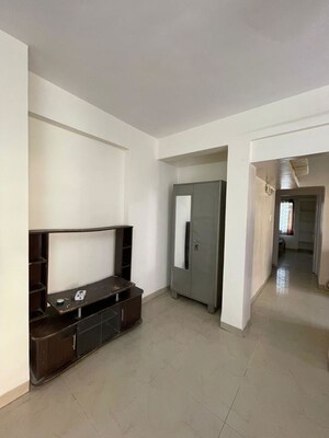 Room in 1 BHK Apartment at Cassia CHS, Baner – for Rent