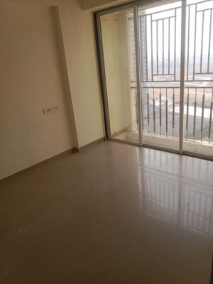 Room in 1 BHK Apartment at JSB Nakshatra Greens, Naigaon East – for Rent