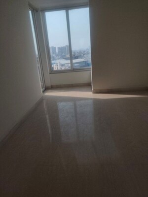 Room in 4 BHK Apartment at Mahagun Mirabella, Sector 79 – for Rent