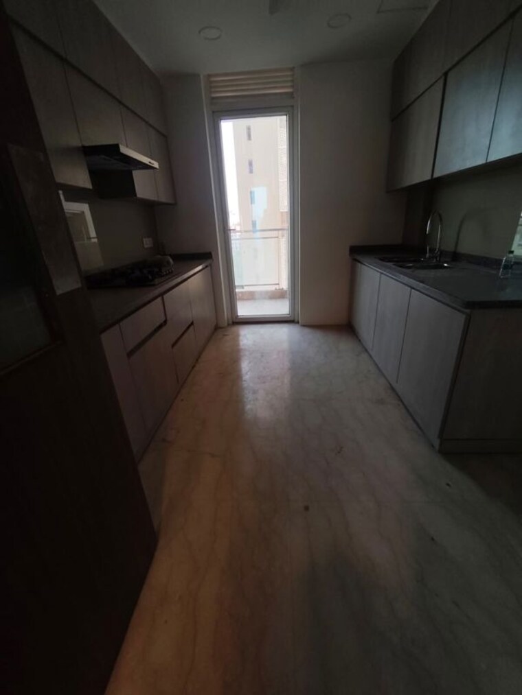 Room, mahagun-mirabella 4 Bedroom 2500 Sq.Ft. Apartment In Sector 79 Noida 10372390