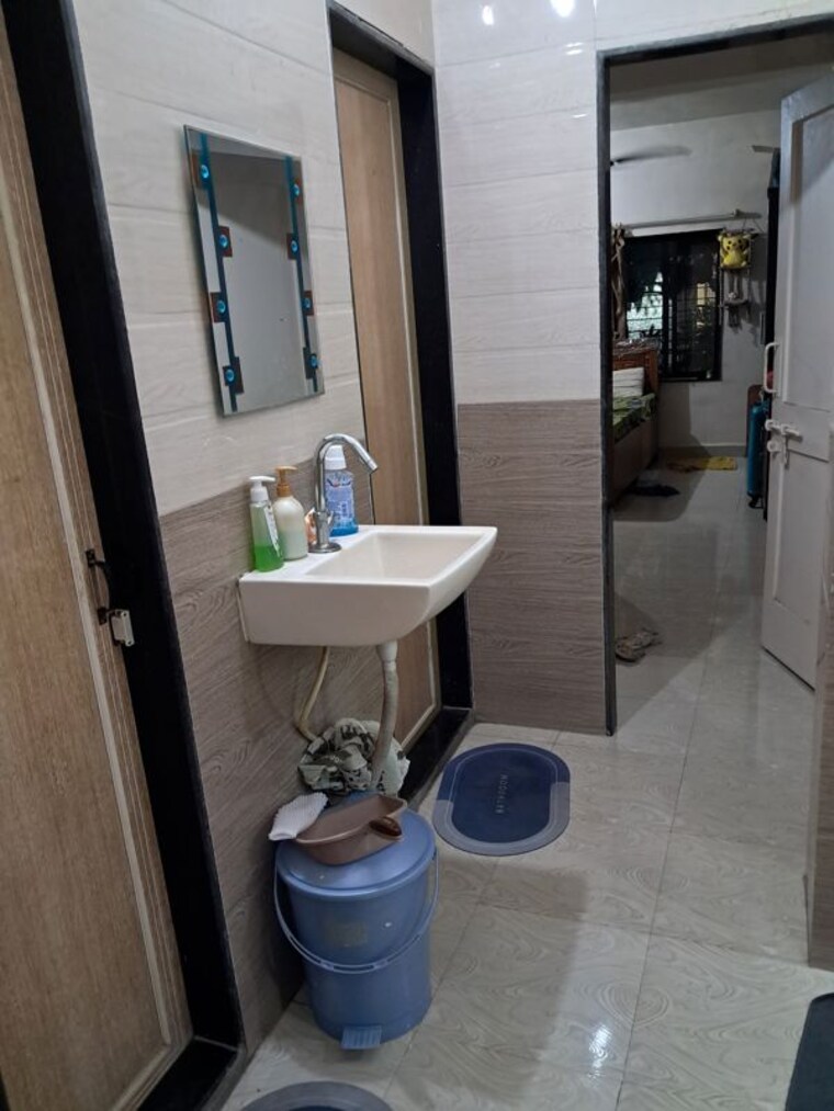 Bathroom, dev-darshan-chs-new-panvel 1 Bedroom 560 Sq.Ft. Apartment In New Panvel Navi Mumbai 10372401